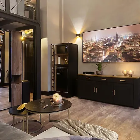 Black 2 Luxus In Alsternaehe Apartment