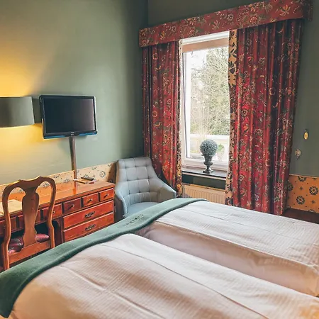 Hotel Mittelweg 3*