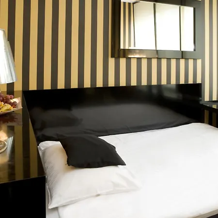 Hotel Relexa Bellevue An Der Alster Amburgo