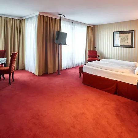 Hotel Western International 3*