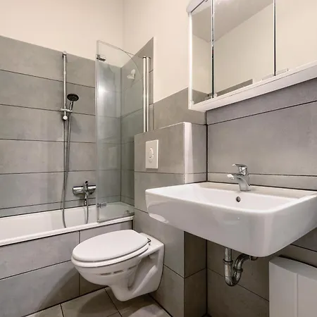 Apartment Wunderschoene 3 Zimmer *