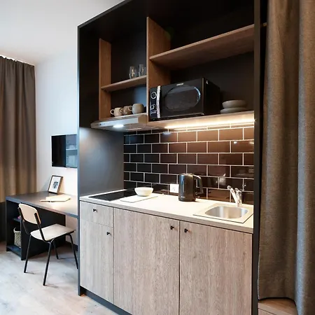 Phnx Aparthotel
