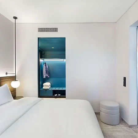 Novotel Station *