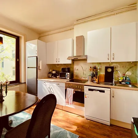 Ad Gaestezimmer Winterhude Apartment *