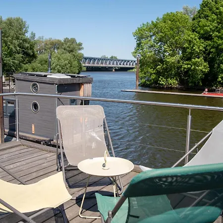 Tolles Tiny-hausboot Guenter Mit Dachterrasse Hamburg