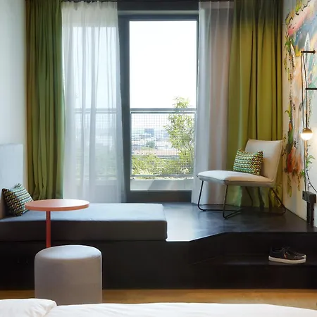 Reverb By Hard Rock Hotel 4*