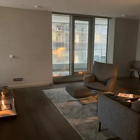 Apartment Am Kaiserkai Im Schonsten Teil Der Hafencity *