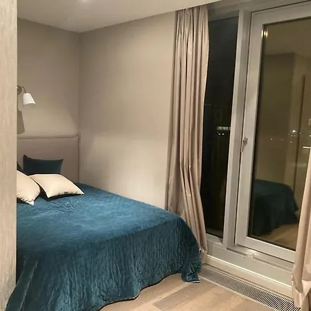 Apartment Am Kaiserkai Im Schonsten Teil Der Hafencity *