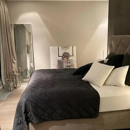 Apartment Am Kaiserkai Im Schonsten Teil Der Hafencity *