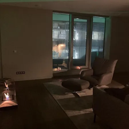 Apartment Am Kaiserkai Im Schonsten Teil Der Hafencity