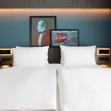 - - Hafencity By Ihg 4*