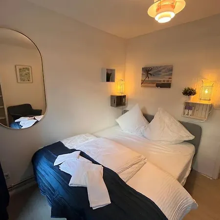 Gemuetliche, Grosse 6-zkb,eg-wohnung Im Herzen Eimsbuettels-2wc&2duschen Apartment *