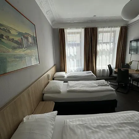 Kieler Hof Am Hauptbahnhof - Station Hotel