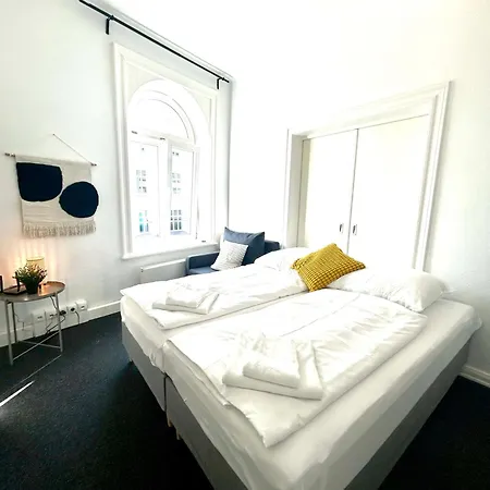 For Up To 10 Guests