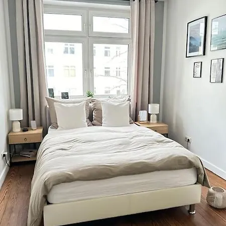 Apartment Lovely With Balcony,