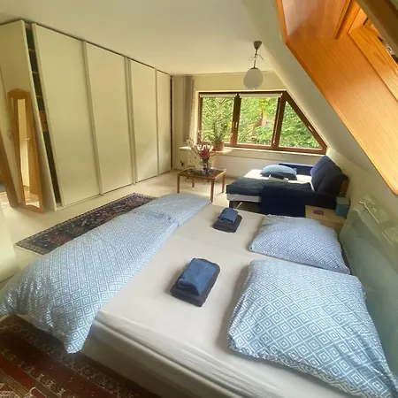 Gartenblick-oase: Obergeschosswohnung In *