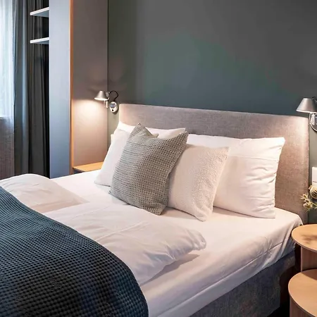 Hotel My Place 3*
