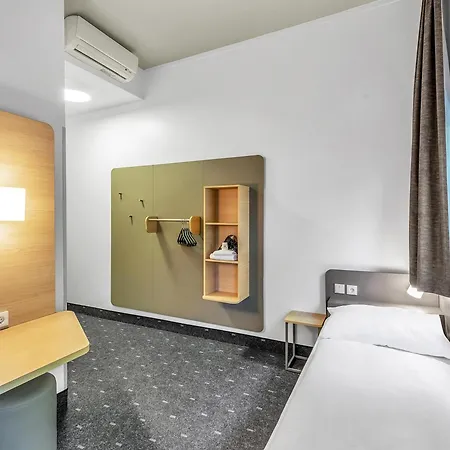 호텔 Hamburg-harburg 3*