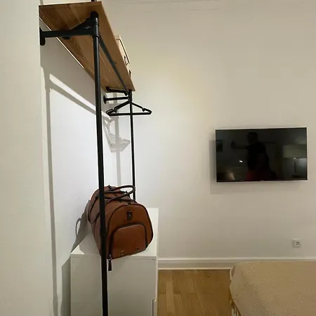 Apartment H12 *