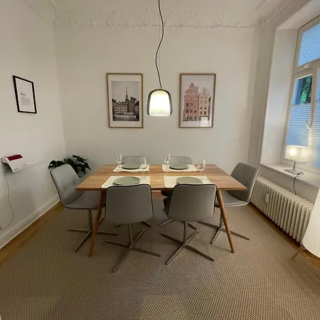 H12 * Hamburg