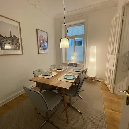 Apartment H12 *