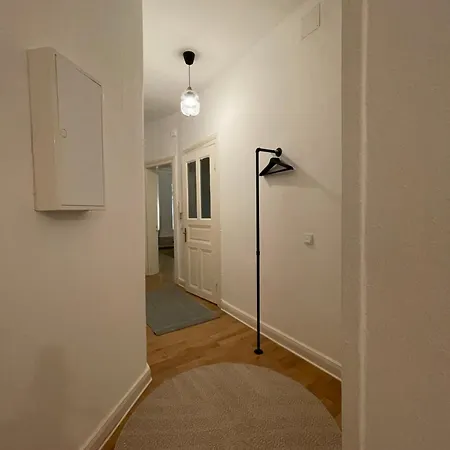 Apartment H12