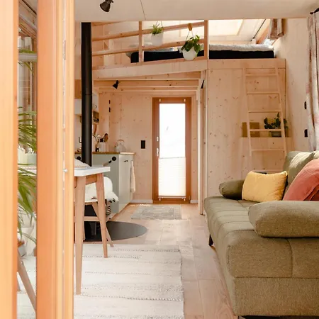 Botel Tiny-hausboot Irene Mit Kamin Und Dachterrassenlounge *