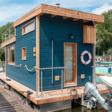 Botel Tiny-hausboot Irene Mit Kamin Und Dachterrassenlounge *
