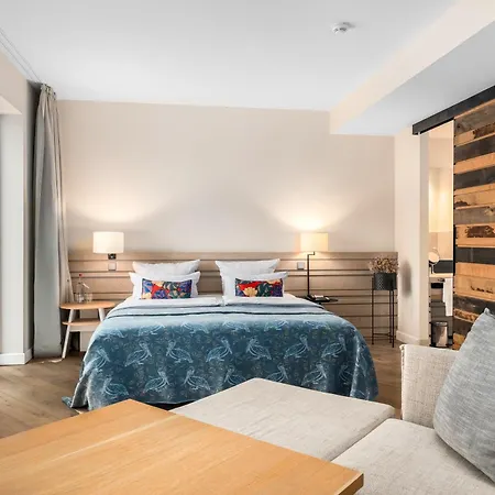 Zollenspieker Fährhaus Hotel 4*