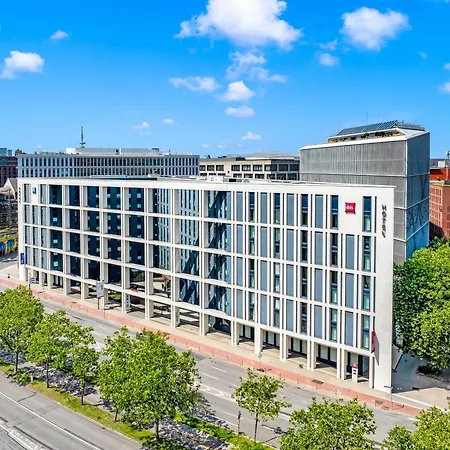 Ibis Szálloda