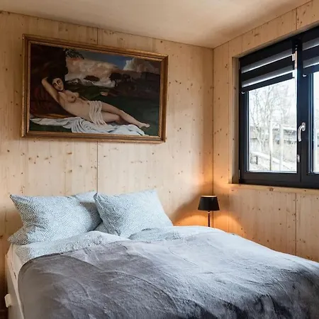 Botel Hausboot Diva Mit Kamin - Winter Auf Der Dove Elbe Hamburg
