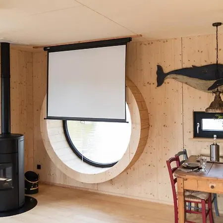 Hausboot Diva Mit Kamin - Winter Auf Der Dove Elbe * Hamburg