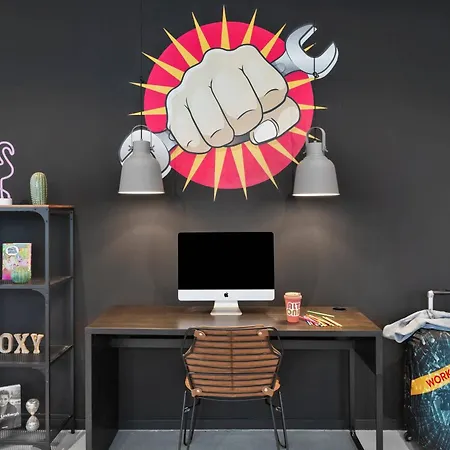 Moxy Altona 호텔 3*