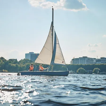 Atlantic Hamburg, Autograph Collection