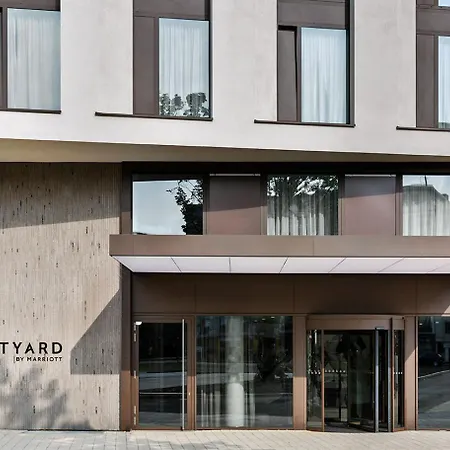 Courtyard By Marriott 4*