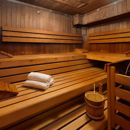 Baseler Hof Hotel 4*