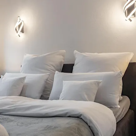Studio-apartment - Zentral, Modern, Exklusiv - Fuer 2-4 Gaeste
