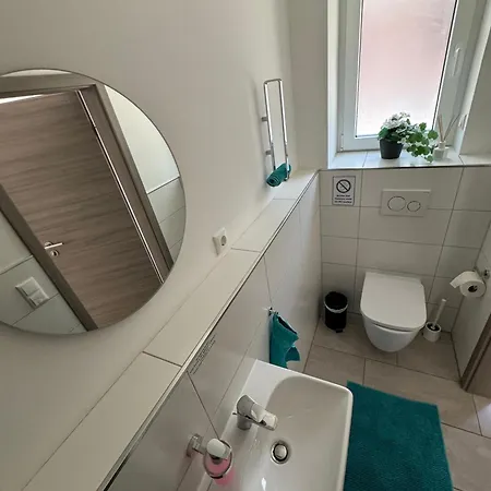 Apartment Neubau, Moderne Haushaelfte In *
