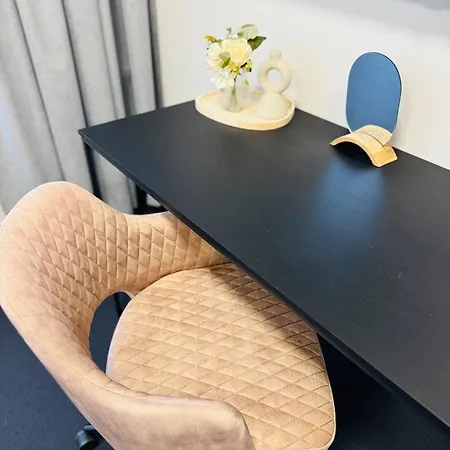 Elbapartment 29 Qm Mit Eigenem Badezimmer * Hamburg