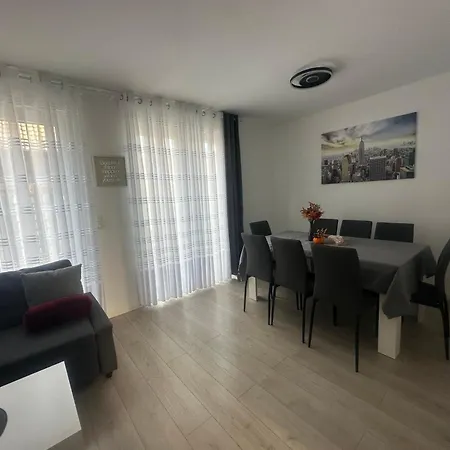 Exklusives Haus Grenze West * Hamburg