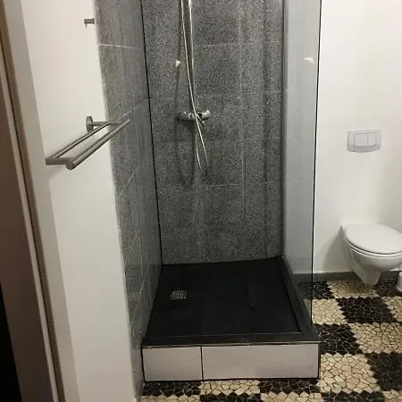 Mehrbett-apartment 1 Citynah, Einfache Ausstattung * Hamburg