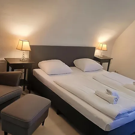 Hotel Excellent