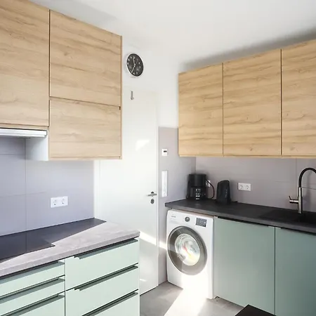 Zimmer U-bahn Trabrennbahn Homestay