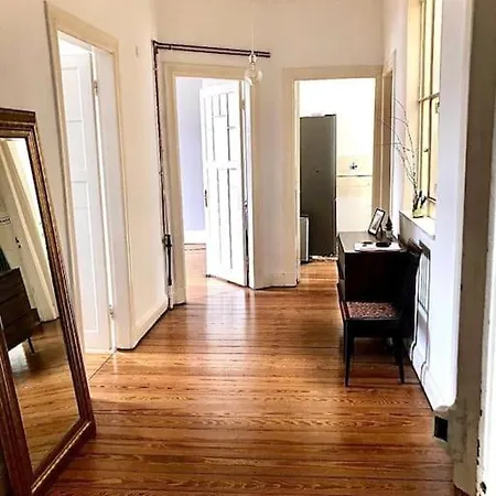 100 Qm Altbau-wohnung Mitten Im Zentrum Apartment Hamburg