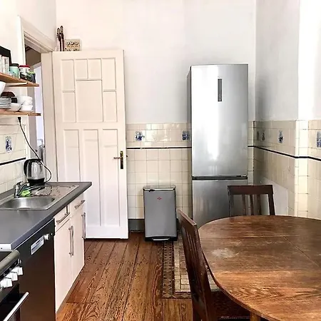 100 Qm Altbau-wohnung Mitten Im Zentrum Apartment Hamburg