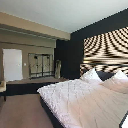 Sam - Your Cozy Stay Near Hamburg-Airport Hotel *