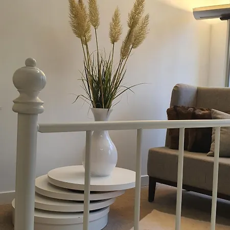 Sam - Your Cozy Stay Near Hamburg-Airport Hotel