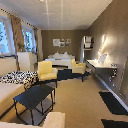 Hotel Sam - Your Cozy Stay Near Hamburg-Airport *