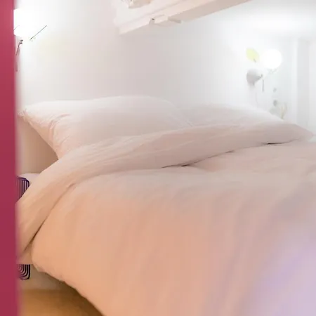 Apart Otel Retropop Design , Designerzimmer Fuer Je 2 Personen, Lage, Wifi *