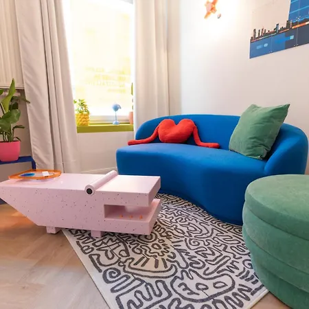Retropop Design , Designerzimmer Fuer Je 2 Personen, Lage, Wifi Hamburg